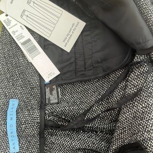 Antonio Melan tweed wide leg pant with welt pockets at the back.